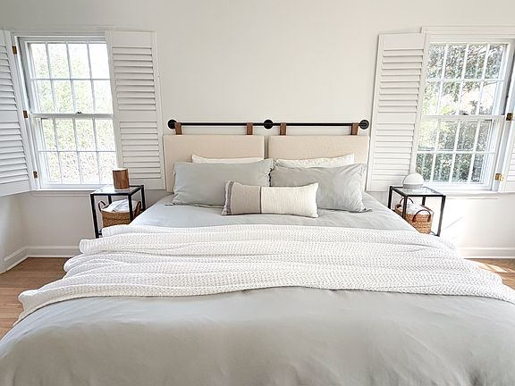 4th image of 3908 Saint Marks Rd