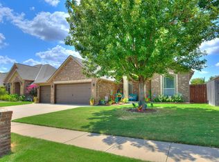 12405 Heathfield Ln, Oklahoma City, OK 73173