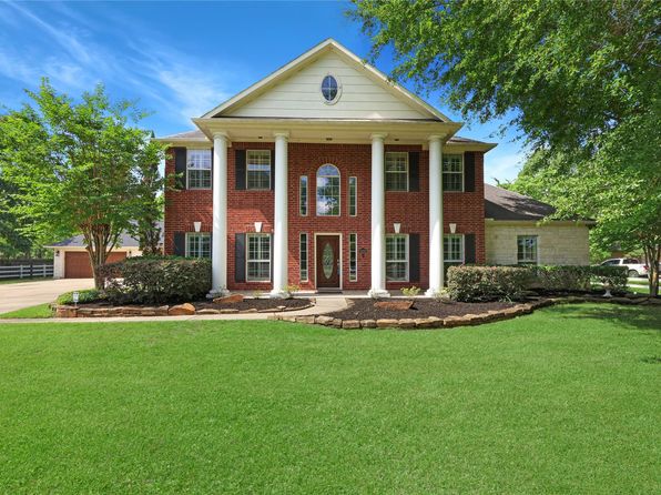 12010 Water Oak Dr, Magnolia, TX 77354