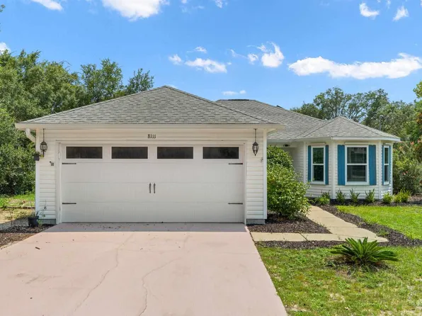 8111 4th St, Navarre, FL 32566