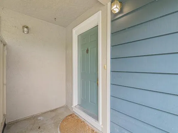 7053 Rainbow Dr APT 4, San Jose, CA 95129