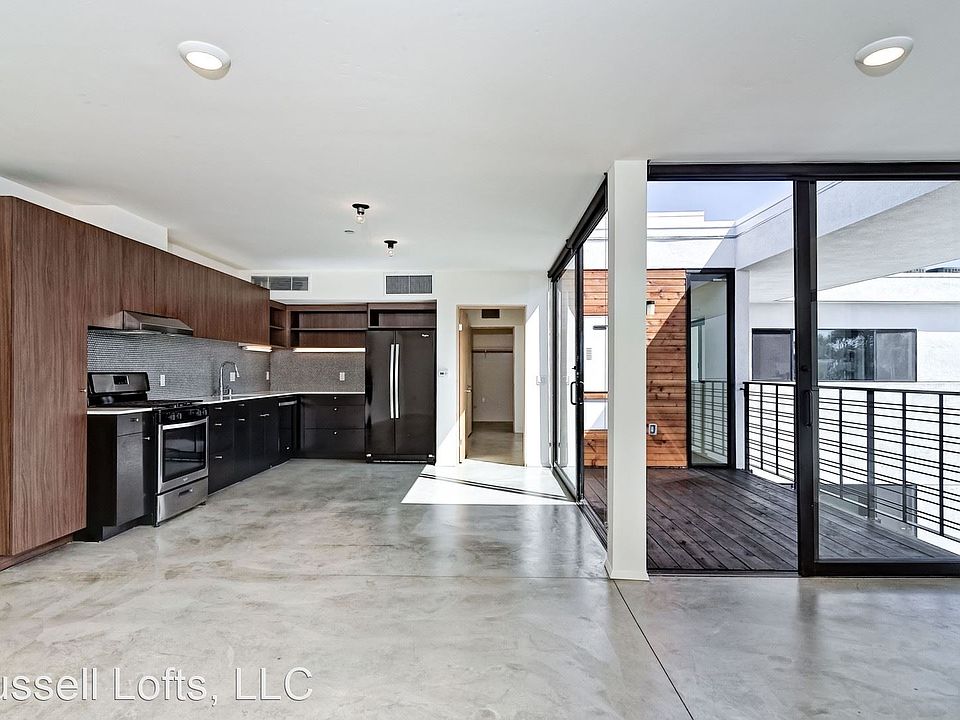 1st image of 2870 4th Ave #4219438