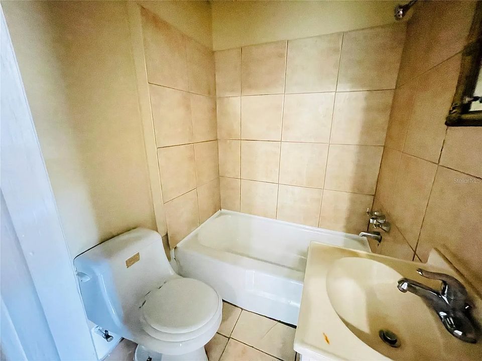 2nd image of 308 San Juan Ave