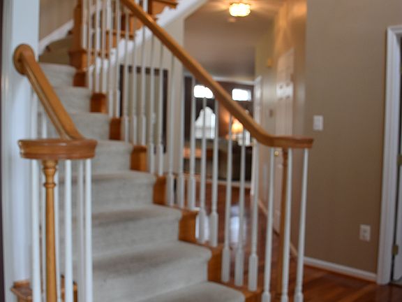 2nd image of 20010 Lindenhurst Ct