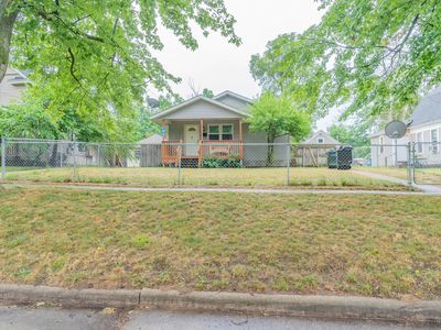 323 W Grand Ave, Muskegon, MI, 49441