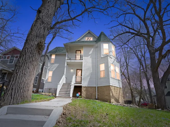 1522 Hillside Ave N, Minneapolis, MN 55411