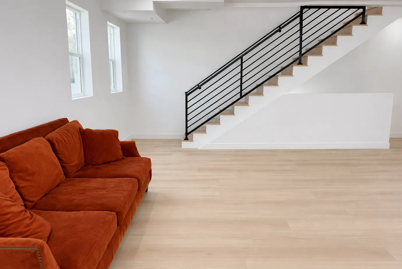 3 bed, $699 — Photo 1