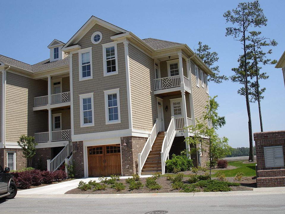 Exterior Front View
