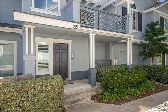 1st image of 35 Carlsbad Ln
