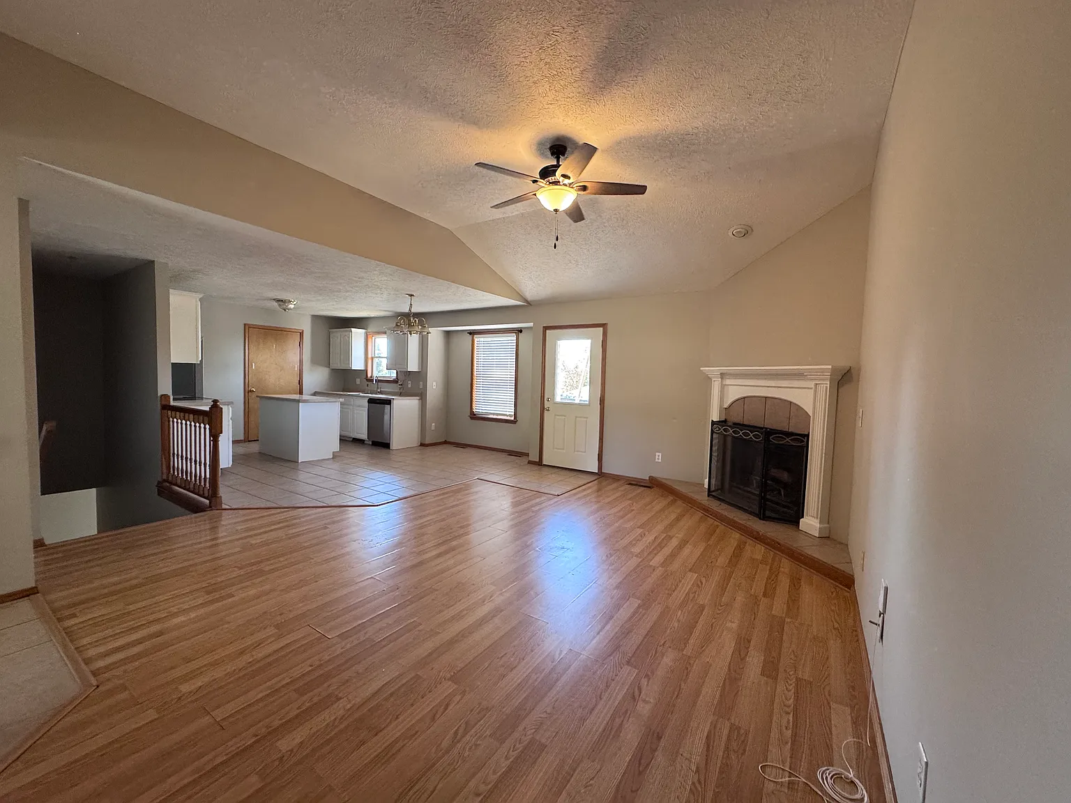 4 bed, 2369 sqft, $1,800 — Photo 4