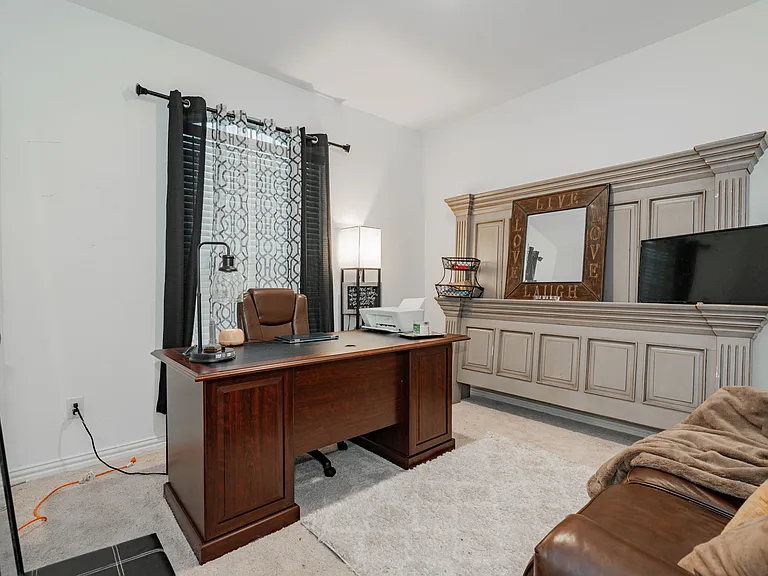 1034 Manuel Dr — Photo 12