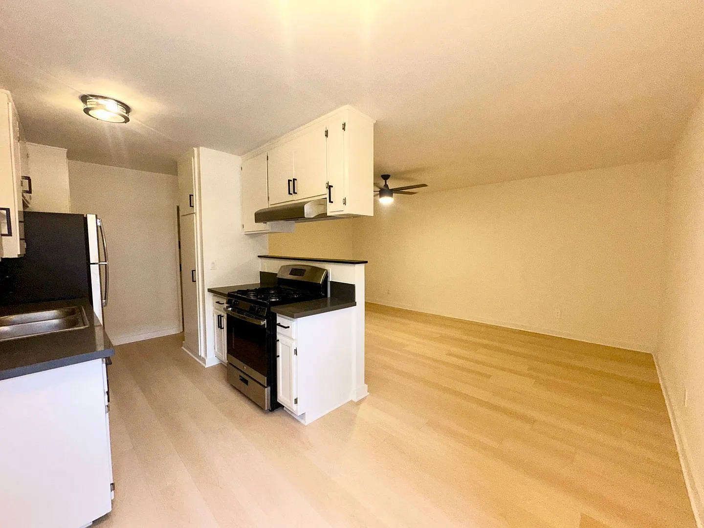 6607 N. Figueroa St. — Photo 2