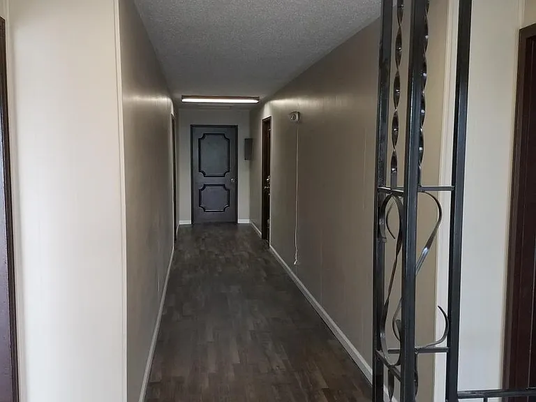 505 N Benton Ave — Photo 25