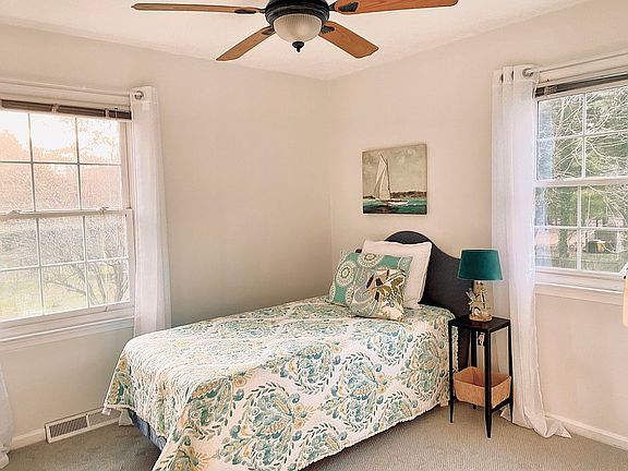 Bedroom 3 of 4