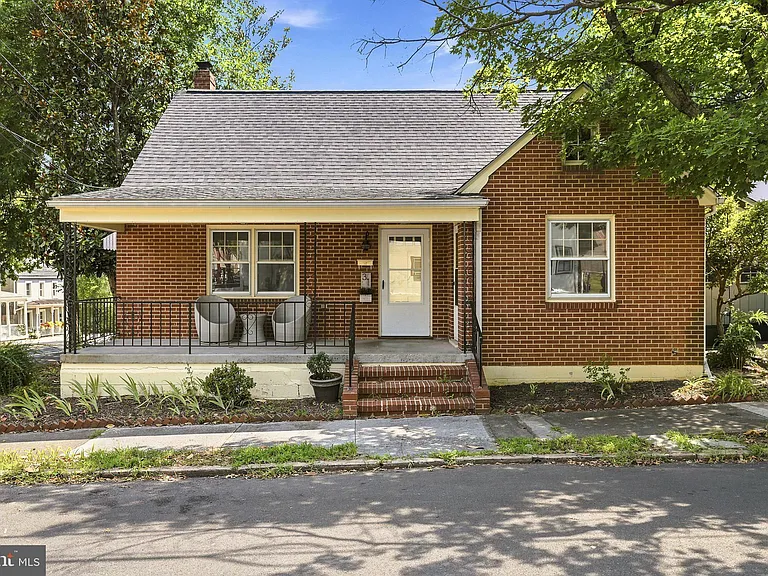 31 E Germain St — Photo 1