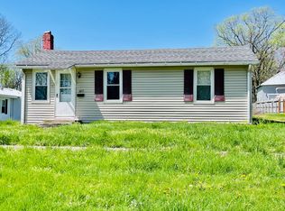 609 S Memorial St, Pittsfield, IL 62363