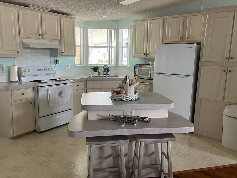 1st image of 3104 Antiqua Rd #291