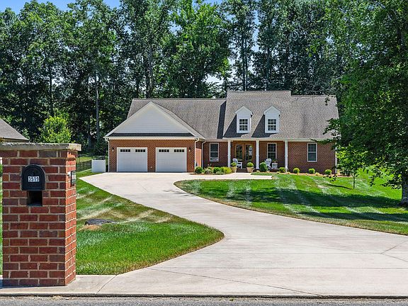 2nd image of 3519 Heritage Green Way