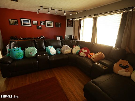 3rd image of 7014 San Jose Blvd