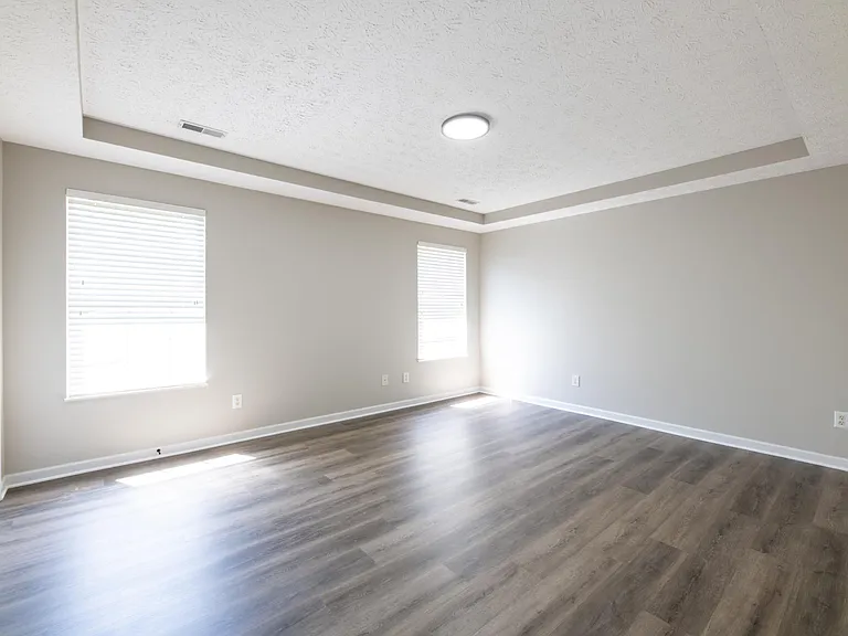 1315 Hunters Way Ct — Photo 14