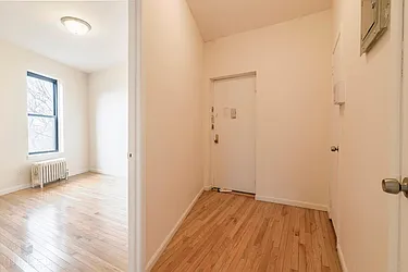 Rented by Hillel Realty Group