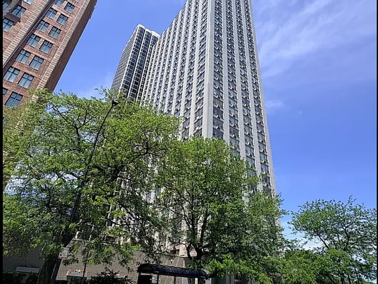1550 N Lake Shore Dr #4D — Photo 24