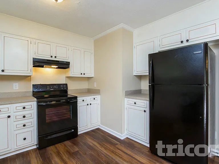 192 Gail St — Photo 5