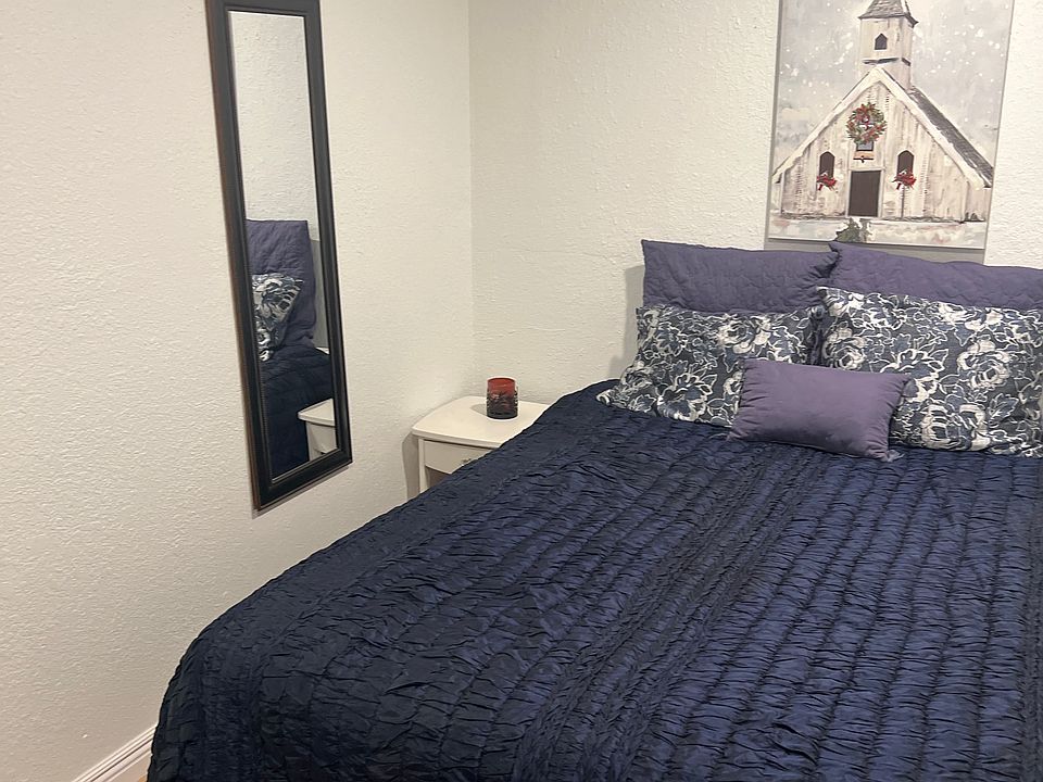 2nd image of 28870 Crosby Dr #1