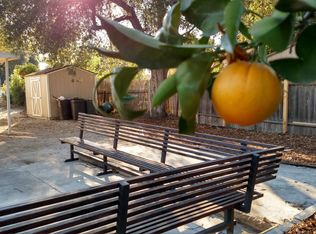 445 W Harriet St, Altadena, CA 91001