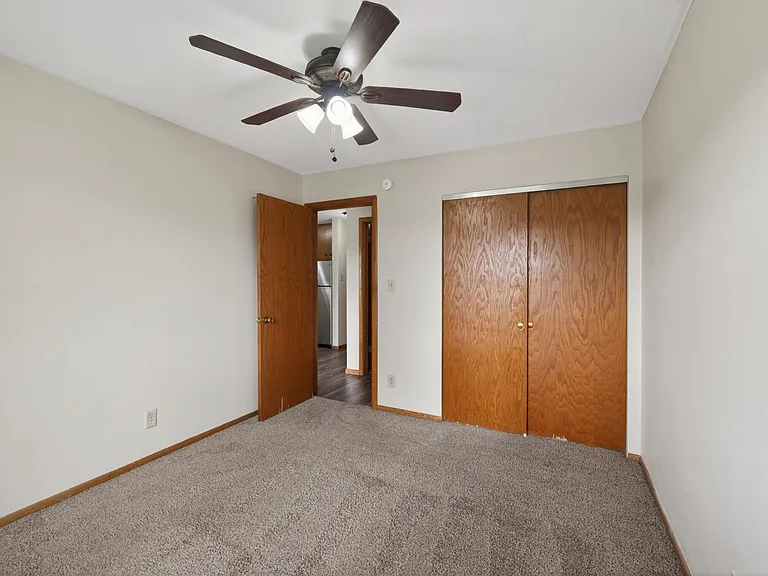 Imperial Heights Apartments — Photo 47