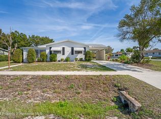9285 Century Dr, Spring Hill, FL 34606
