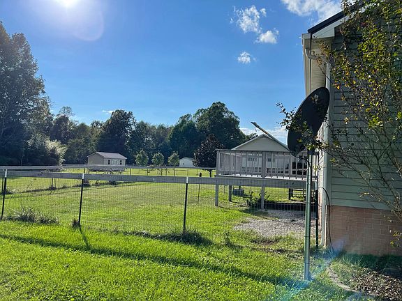 4th image of 4153 Burgess Falls Rd