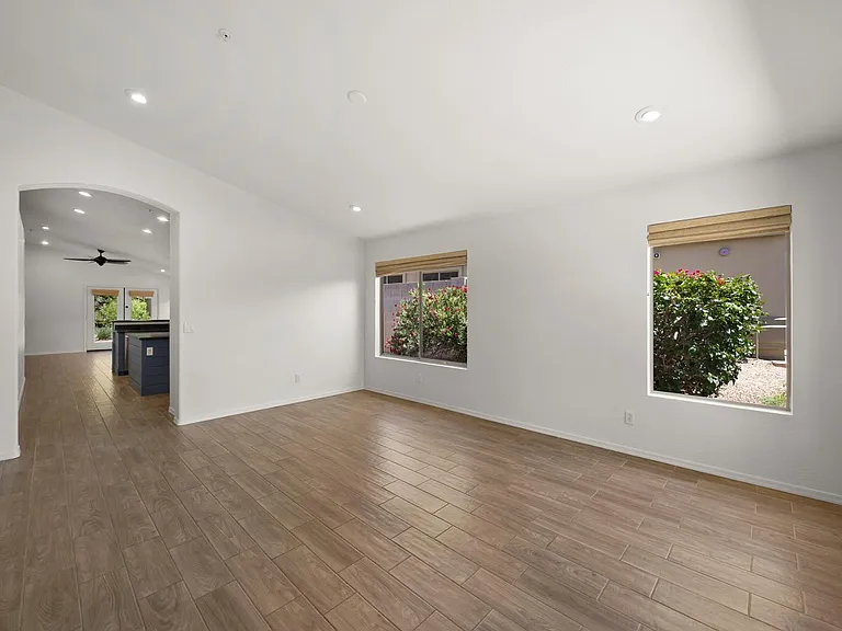10290 E Mallow Cir — Photo 3
