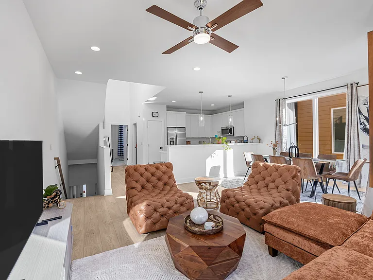 610 Walnut Heights Dr #3 — Photo 43