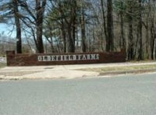 93 Oldefield Farms, Enfield, CT 06082