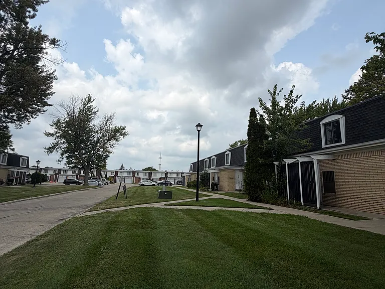 29852 City Center Dr #3 — Photo 31