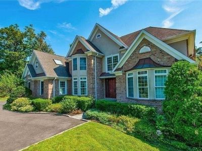 2 Pond View Dr, Glen Cove, NY, 11542