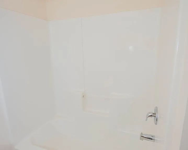 403 Parkview Ct — Photo 36