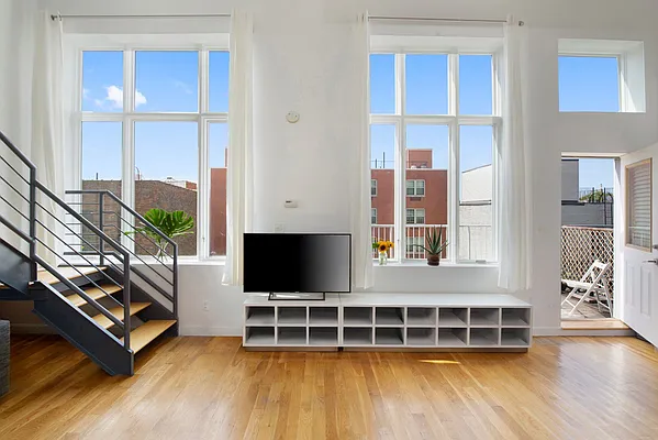 Sold by Keller Williams NYC | media 11