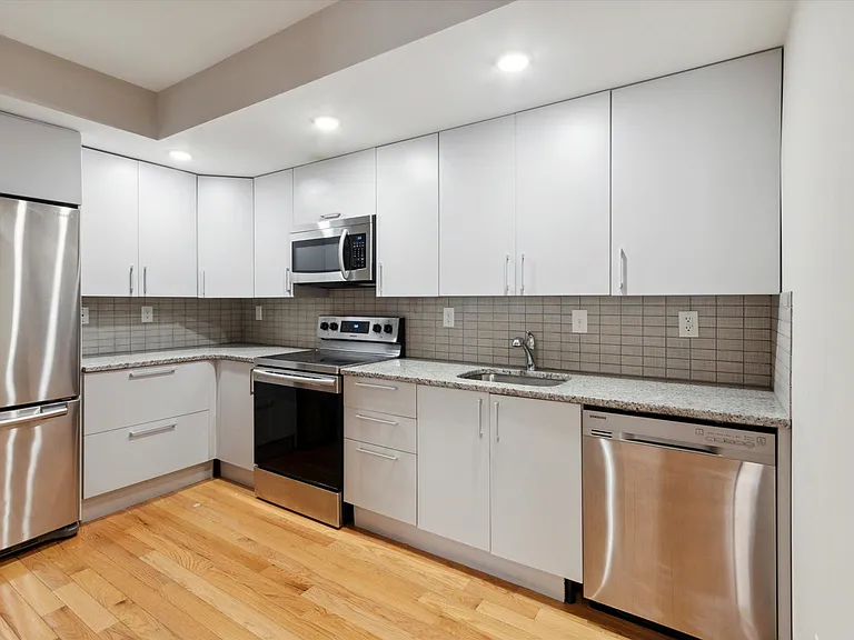 1819 Ginnodo St #CC — Photo 1