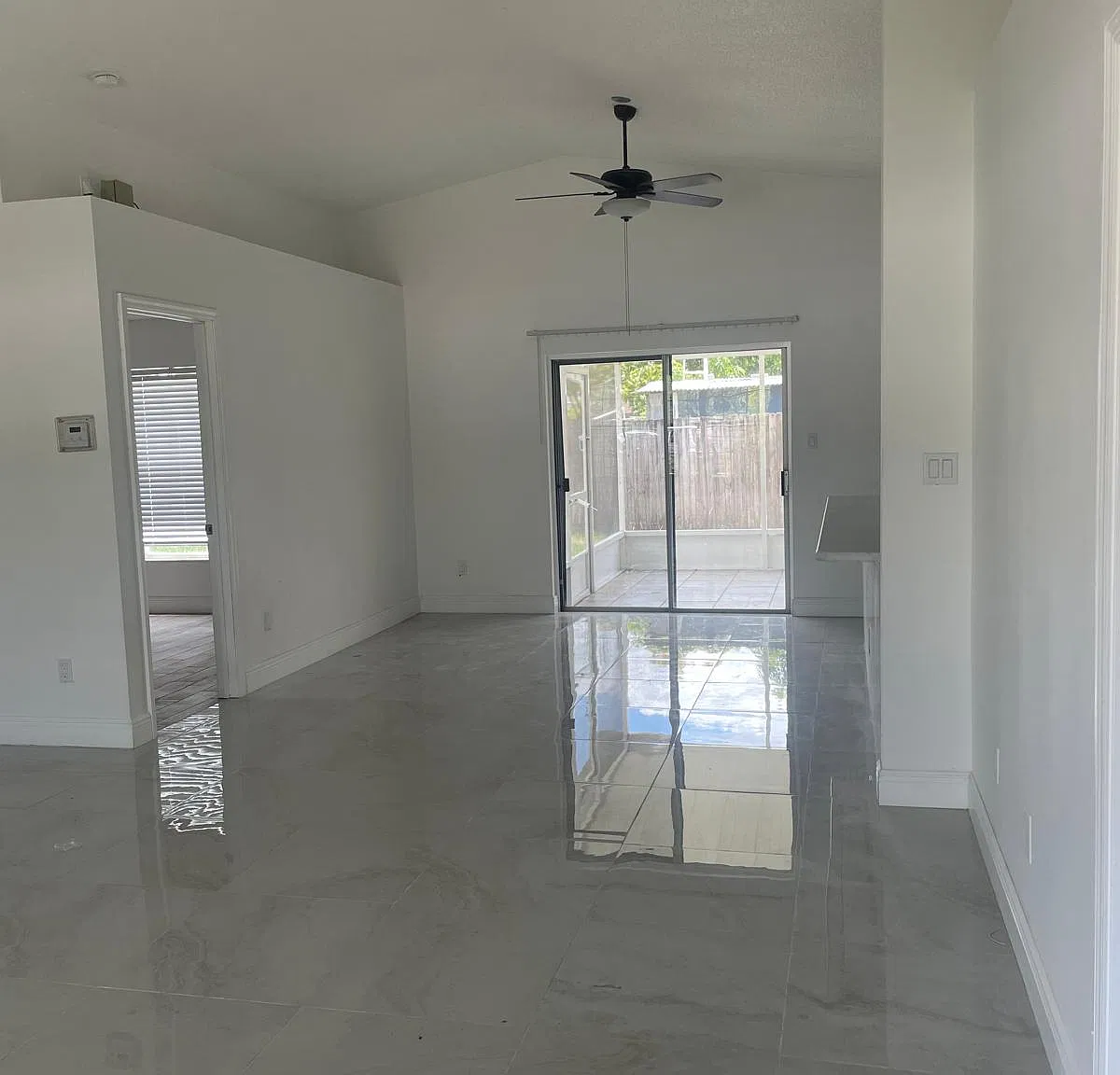 3405 Burlington Dr — Photo 4