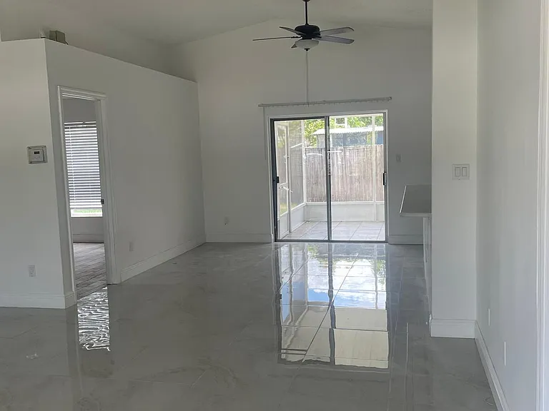 3405 Burlington Dr — Photo 4