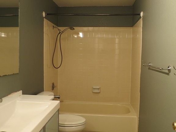 4th image of 12012 98th Ave NE APT 204