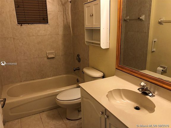 5th image of 17600 NW 73rd Ave APT 100-6