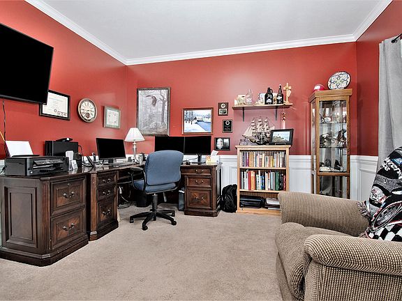 3rd image of 1523 Ives Mill Ln