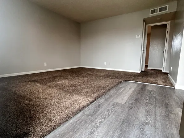 189 W Santa Ana Ave #K, Clovis, CA 93612