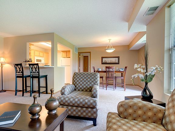 5th image of 13301 Maple Knoll Way APT 905