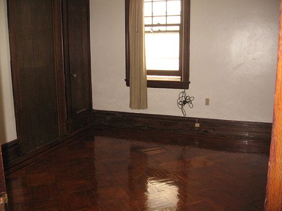 5th image of 70 Warrington Pl