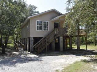 5165 Tombigbee St, Bay Saint Louis, MS 39520