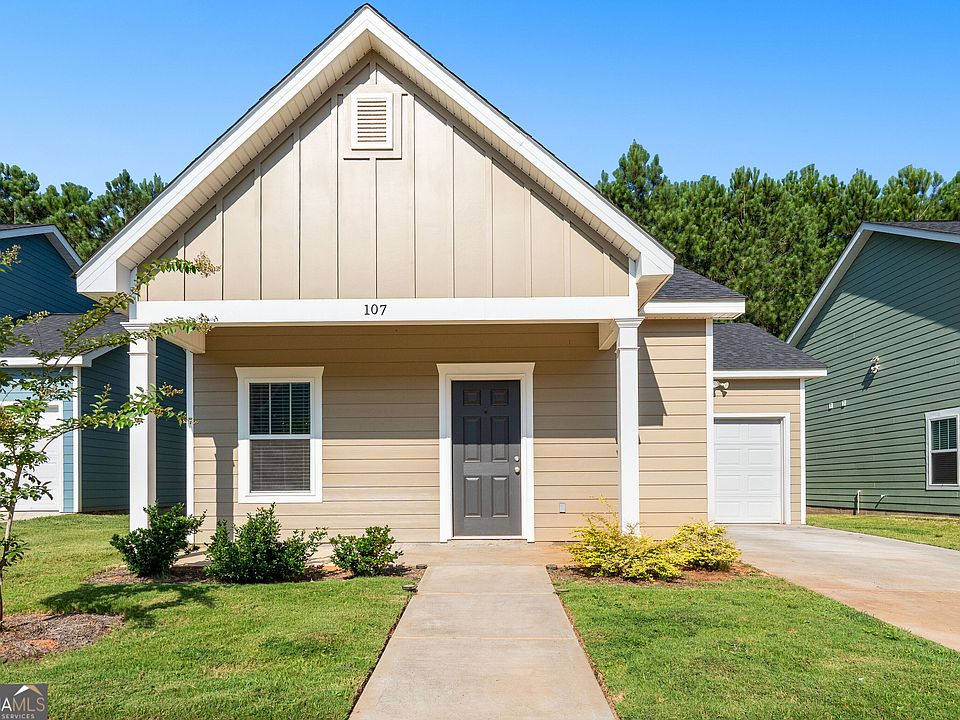 1st image of 107 Lenox Cir